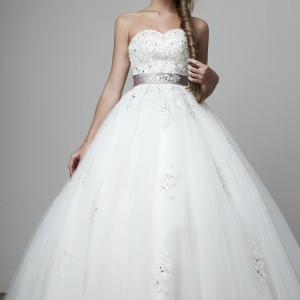 Princess Ball gown with sweetheart neckline