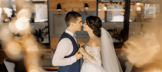 how to start a wedding business happy couple getting married